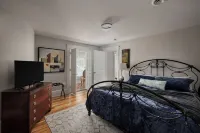 Huge Mod Farmhouse Lux 4 Less Than Resort Central Shen Natl or Resort Send Inq.