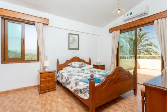 Villa Noni Large Private Pool, A/C, WiFi