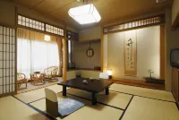 Ryokan Tanabe Отели в г. Такаяма