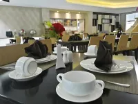 Grand Parama Hotel - breakfast