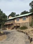 Bring the whole family to enjoy hot tub, deck & beautiful mountains in Ruidoso