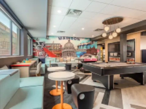 Tru by Hilton Madison West Hoteles en Madison