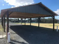 Close to Lake G’VILLE 3-BR house with AC, BOAT BARN-24’x48’, WiFi in Albertville