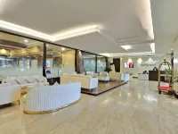 The Stadel Hotels near NUJS