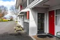 Mayfair Court Motel  호텔