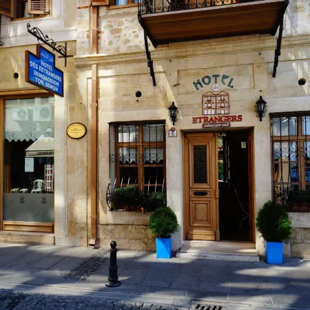 Hotel des Etrangers - Special Category