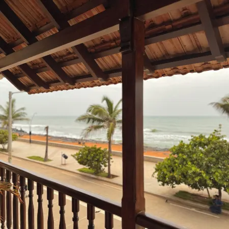 La Plage Seaview Suites