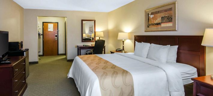 Quality Inn Hotels in Nicholas County