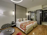 E Hotel Hotels near Australian Consulate