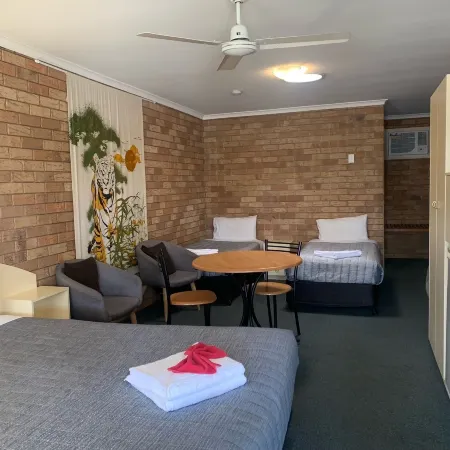 Shady Rest Motel