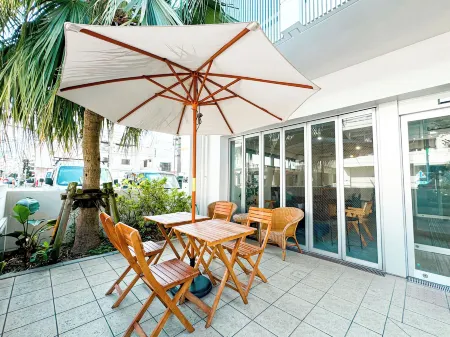 Randor Residence Naha Okinawa Отели рядом с достопримечательностью «Okinawa Cellular Stadium Naha»