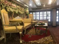 拉瓦爾品底的沙利馬飯店