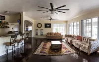 Blue Paloma Bed & Breakfast - Bars