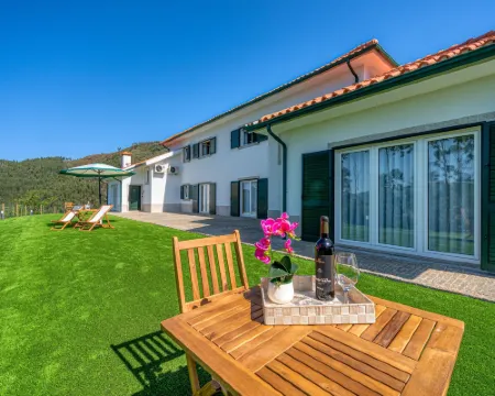 セントラル スイーツ アルウカ アロウカのホテル