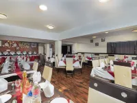 Hotel Pine Spring Gulmarg - breakfast