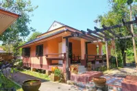 Phalaburi Resort by Dreamhouse Hotels in Phla Subdistrict