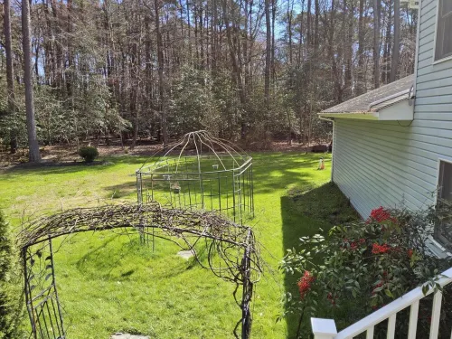Woodland Retreat on Kent Island: 5 beds, 5 miles from Bay Bridge, on 5 acres.