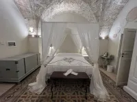 La Dimora Degli Dei Hotels in Taranto