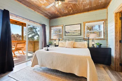 Luxe Mountain Pool Escape by Ghosal Luxury Lodging