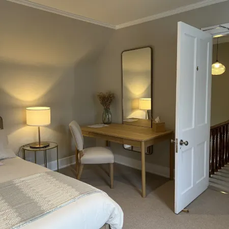 NO. TEN GUESTHOUSE