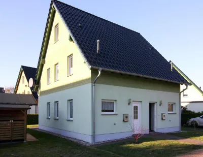 Doppelhaushälfte, Zingst Hotels near Kirr