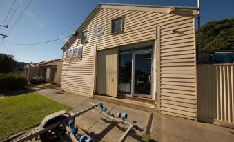 Cobb & Co Lodge