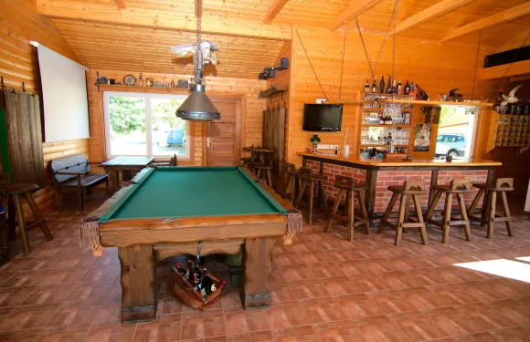 瓦爾德魯希梅斯酒店