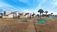 Horizon Hideaway: Beach Access, 4 Pools, Tennis & Mini-golf Fun! Hotels in Laguna Beach
