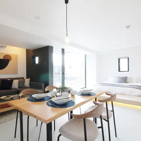 BHotel