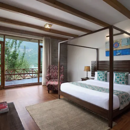 Larisa Resort Manali