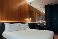 Black Diamond Hotel
