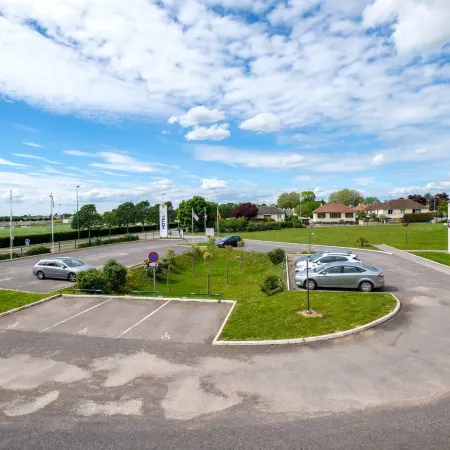 The Originals City Hôtel Acadine le Neubourg