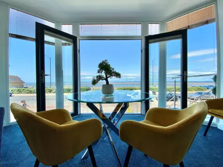 Eden Escapes Serviced Apartments