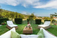 Rosyabate Cottage, with Private Garden and Views Between Lucca and Pistoia