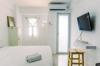Elegant and Comfortable Studio at Urbantown Serpong Apartment Hotels in Ciputat