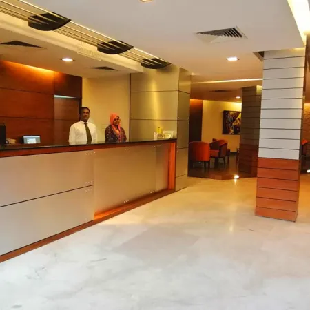 The Avenue Hotel & Suites