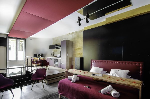26 Rue du Grand Maurian Hotels in Bordeaux