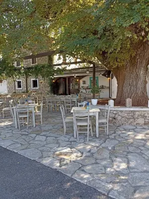 Lovely Studio in Strinilas with Its Own Pool - Lejligheder