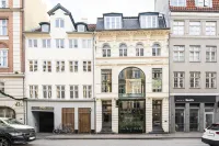 Kings Square Apartments by Daniel&Jacob's
