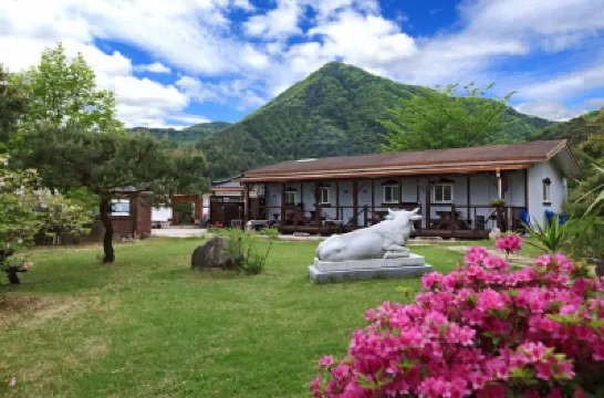 Apple Farm Stay Hoteles cerca de Observatorio Cosmopia