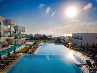 Atlantica Aqua Blue - شاطئ