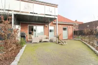 Geräumige Ferienwohnung im Erdgeschoss für bis zu 4 Personen und Hund Hotel di Krummhorn