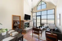 Private Balcony and Ergonomic Workspace - Stunning Mountain Vista