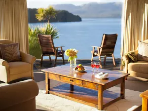 Solitaire Lodge