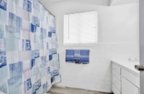 Cozy Retreat with Modern Amenities - Charming East Dallas Oasis