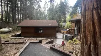Hot Tub and Creek Access - Charming Cozy Retreat