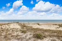 Beach Access and Two Pools - Pristine Family Oasis