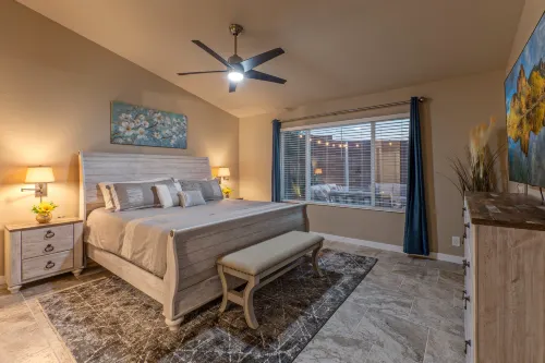 Heated Pool and Putt Green - Stunning Oasis Retreat