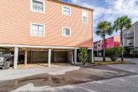 Lovely condo with private beach access - pool, private balcony & W/D Hotels near Pensacola Beach Gulf Side Artificial Reef