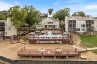 Stunning Lake Views and Pool Access - Charming Retreat